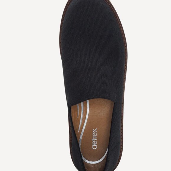 New in Box! Aetrex Chloe slip on loafer in black - size 9 - Picture 3 of 4
